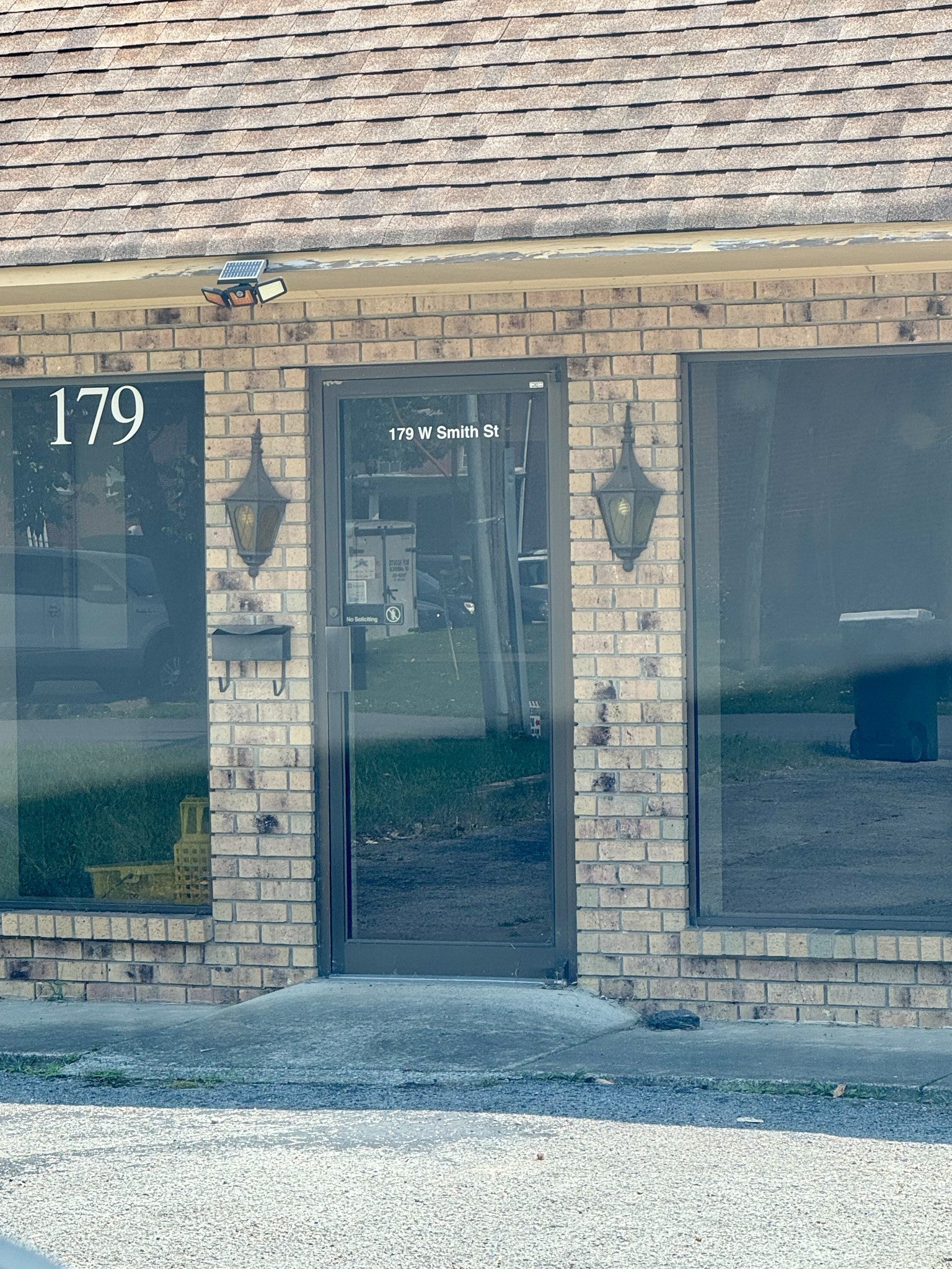 179 W Smith St