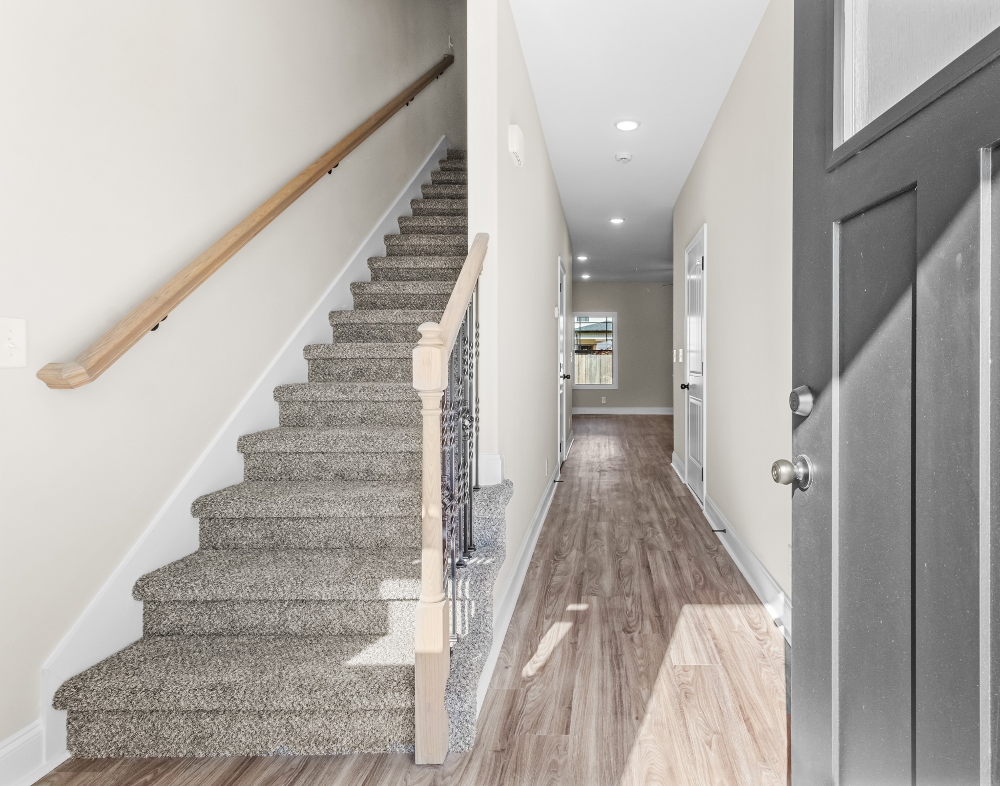 210 W Fallow Ct