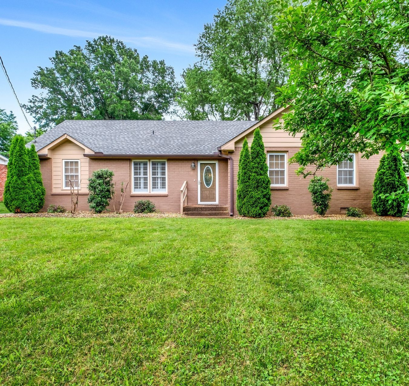 4749 Kennysaw Dr