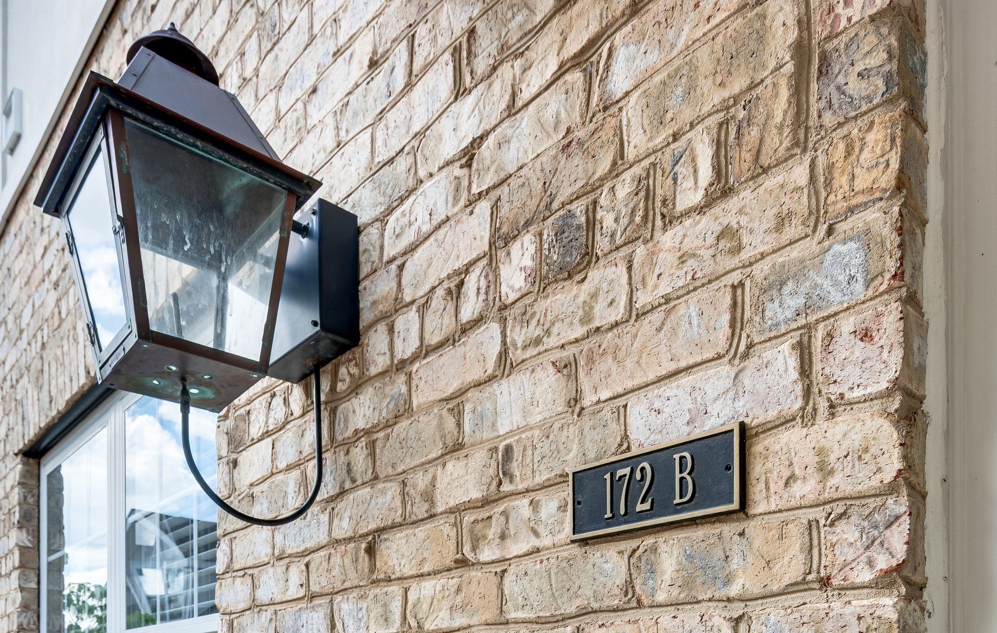 Nashville, Tennessee 37205, United States, 3 Bedrooms Bedrooms, ,4 BathroomsBathrooms,Residential,Active,172188