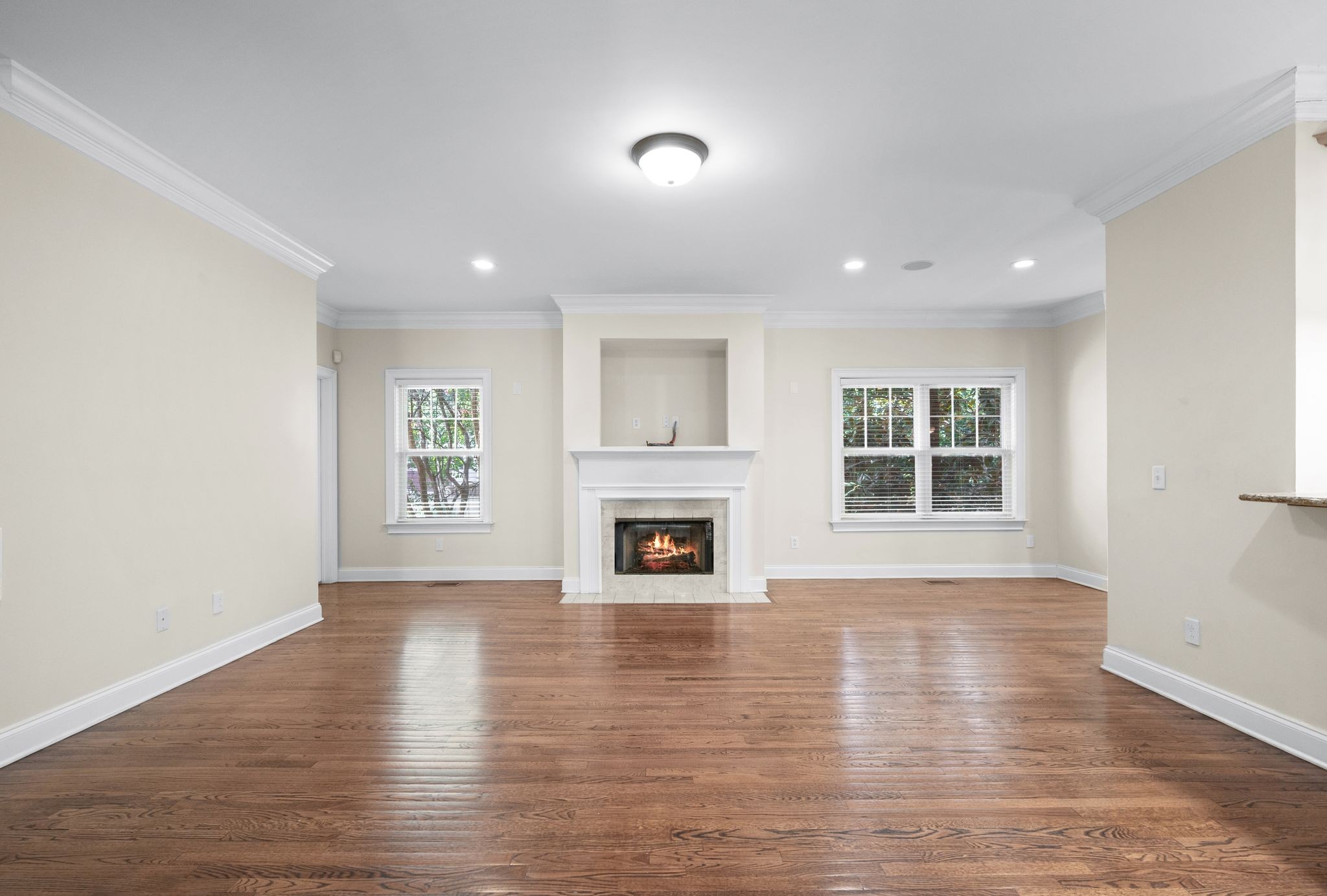 Nashville, Tennessee 37205, United States, 3 Bedrooms Bedrooms, ,4 BathroomsBathrooms,Residential,Active,172188