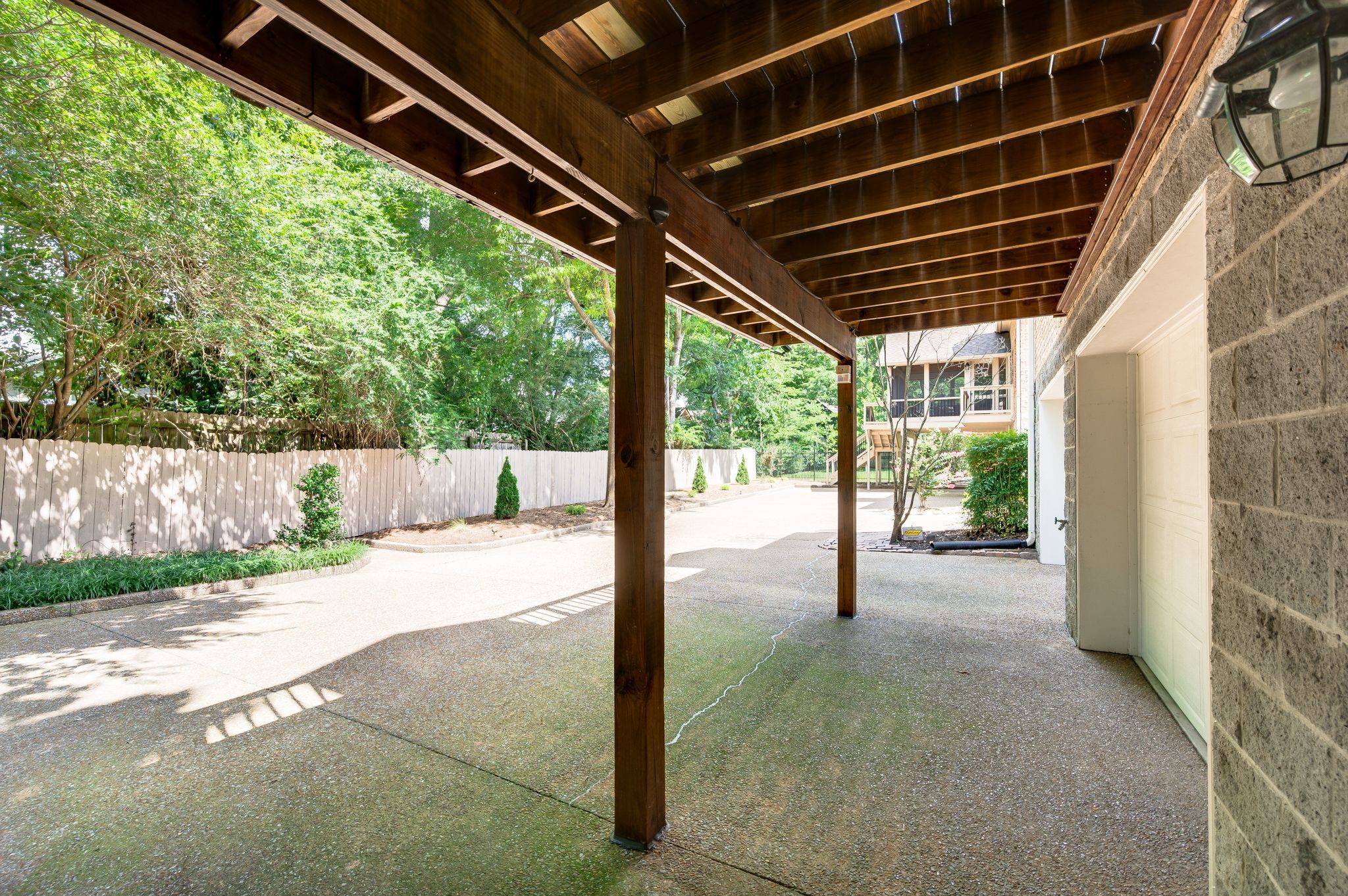 Nashville, Tennessee 37205, United States, 3 Bedrooms Bedrooms, ,4 BathroomsBathrooms,Residential,Active,172188