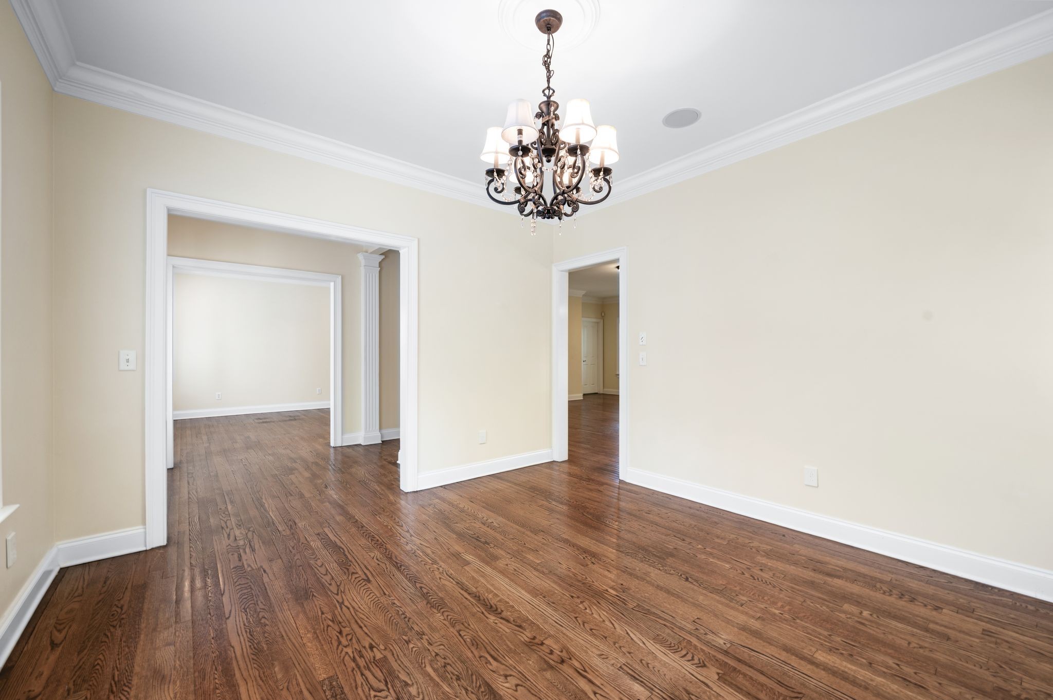 Nashville, Tennessee 37205, United States, 3 Bedrooms Bedrooms, ,4 BathroomsBathrooms,Residential,Active,172188