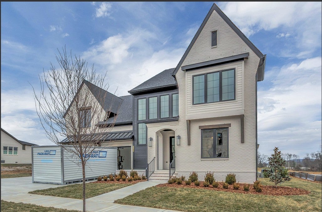 4-bed home at 2924 Avenue Downs Thompsons Station, Thompsons-Station, sold December 23, 2025