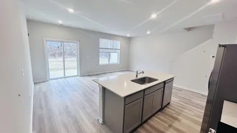 3037 Seguaro Ln