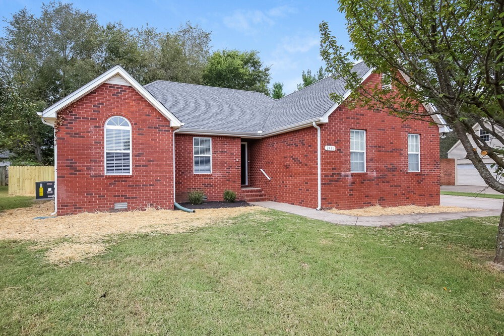 Photo 1 of 16 — 2431 English Hill Dr, Murfreesboro, TN 37130