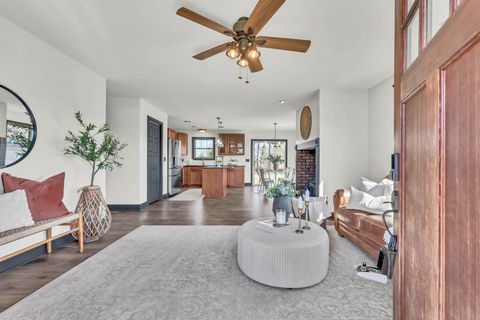 985 Butts Dr Clarksville TN 37042