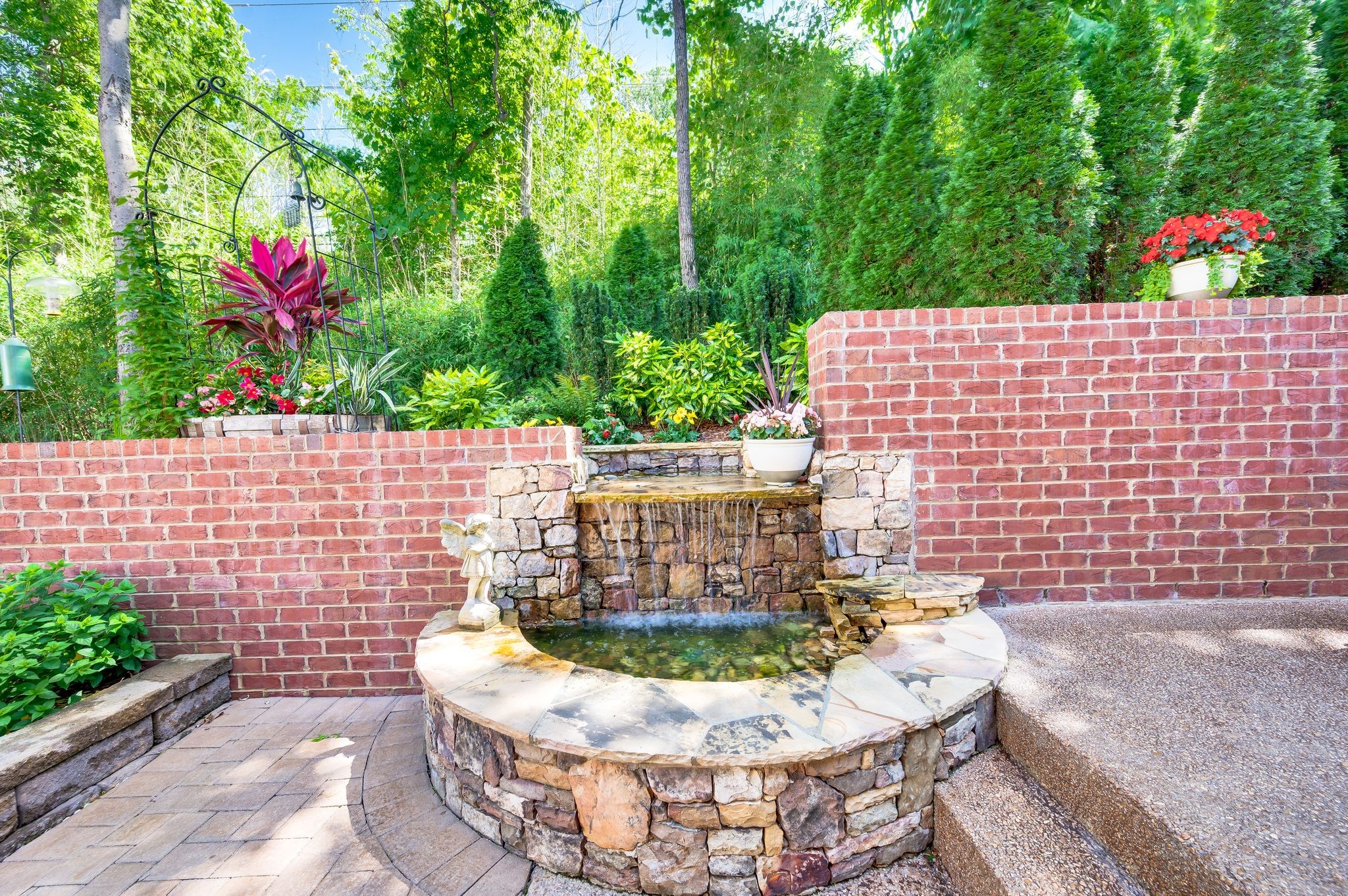 113 Abbeywood Dr