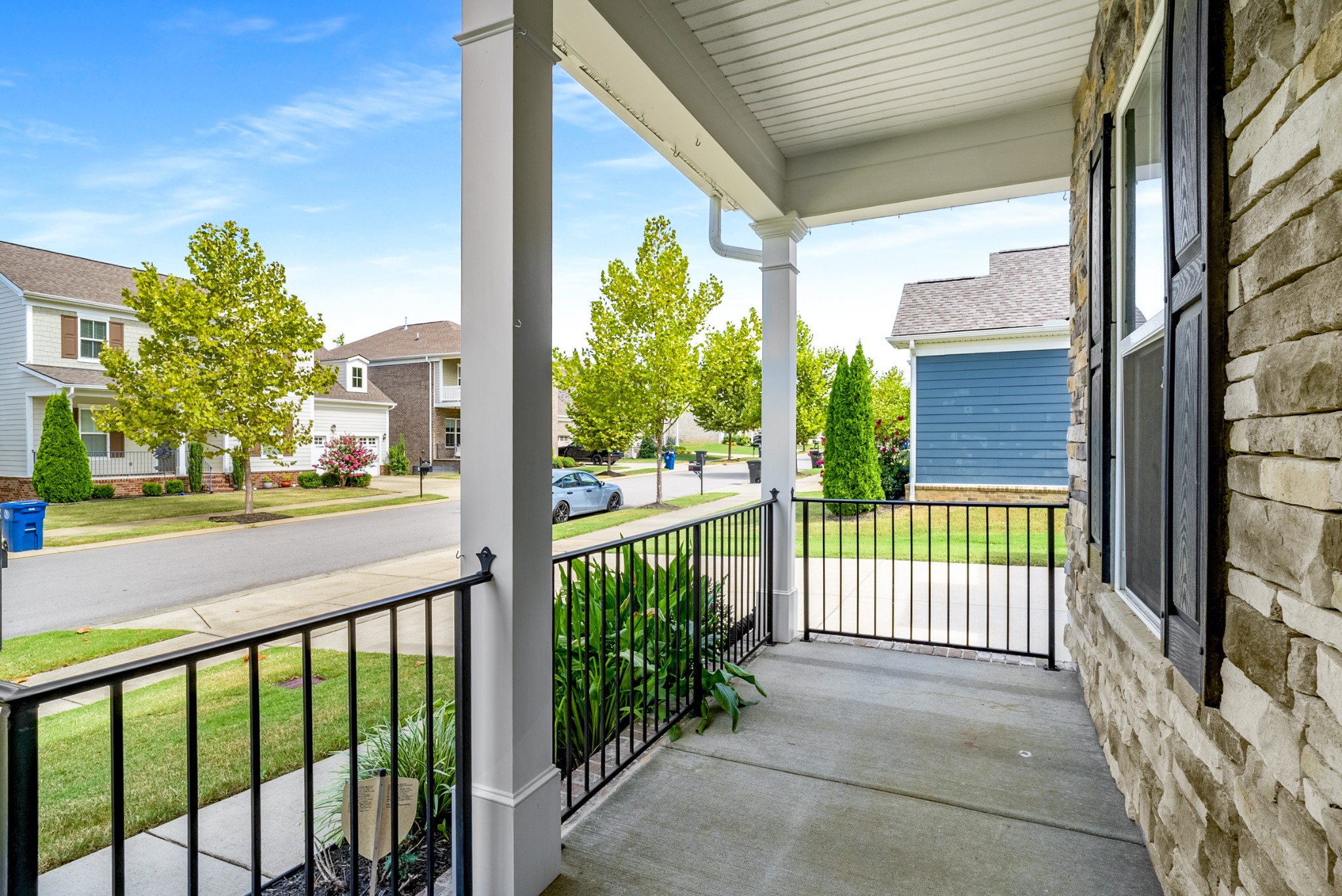 1055 Amelia Park Dr