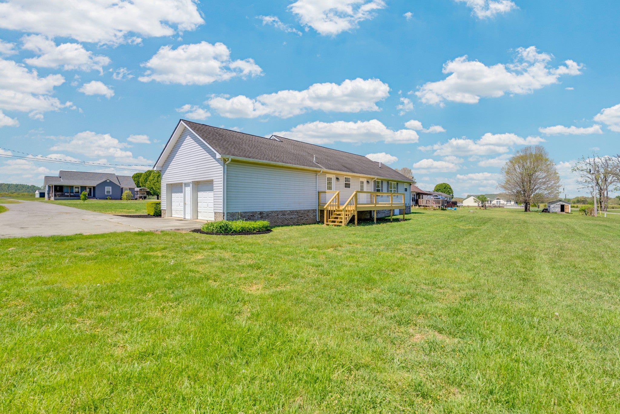 199 Tomahawk Ln