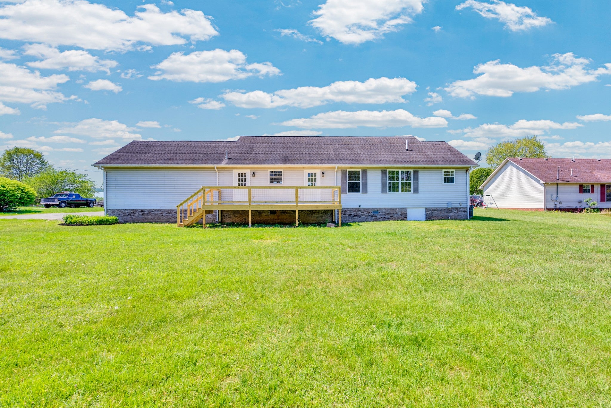 199 Tomahawk Ln