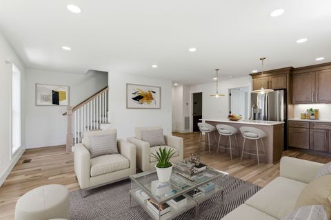 1020 W Kirkland Ave B Nashville TN 37216