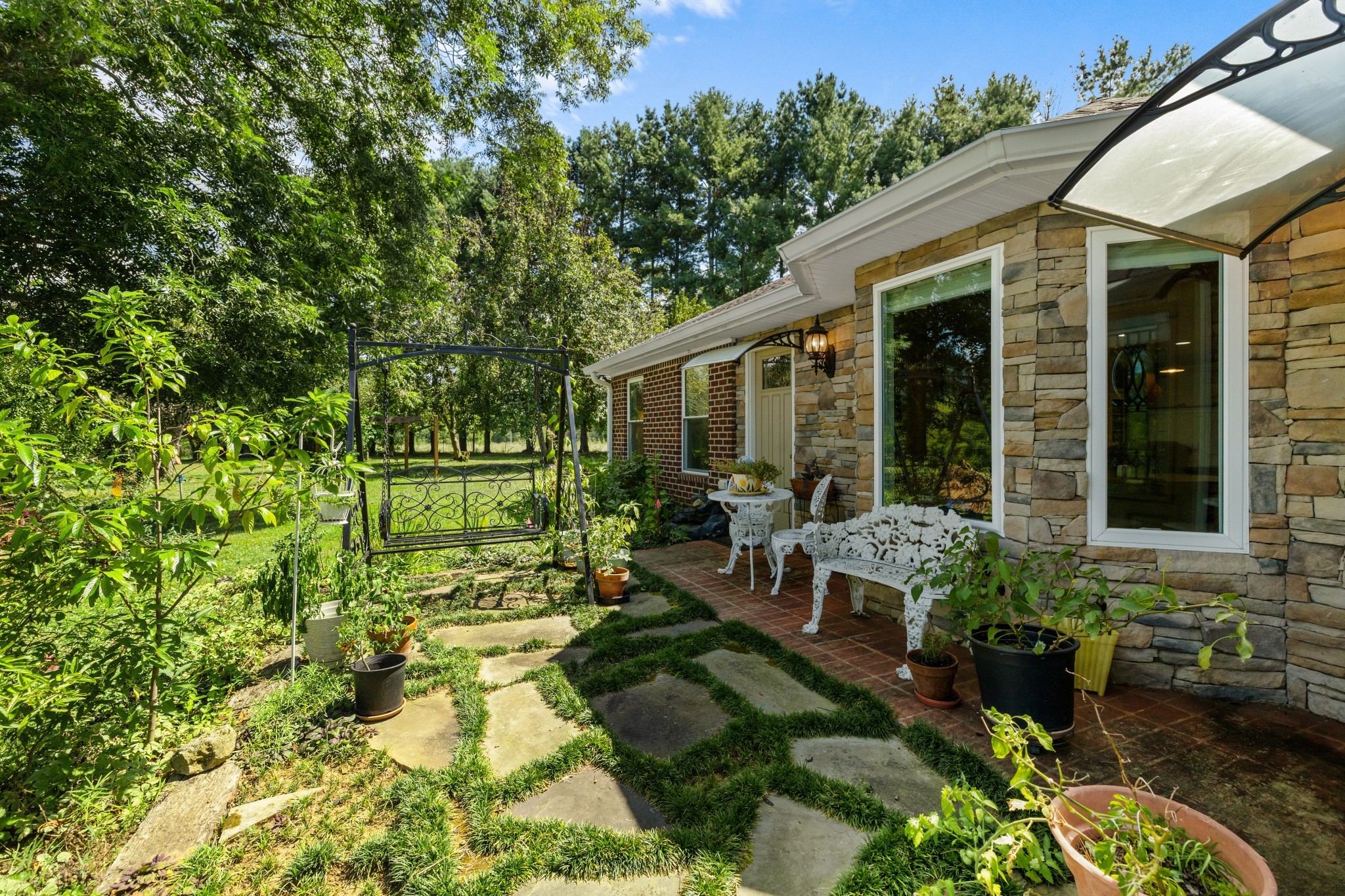 1556 Chestnut Grove Rd