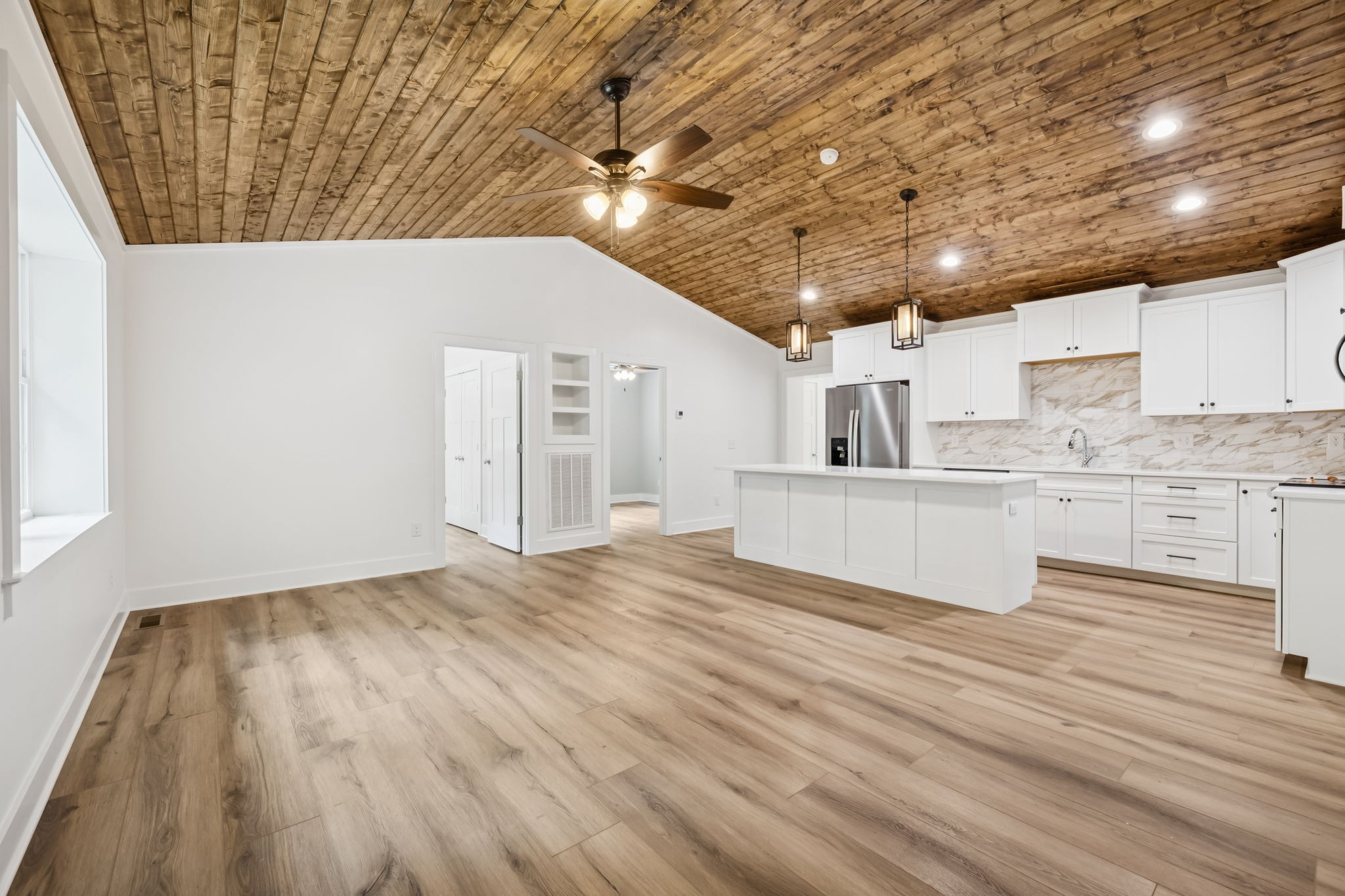 2143 Blue Springs Rd