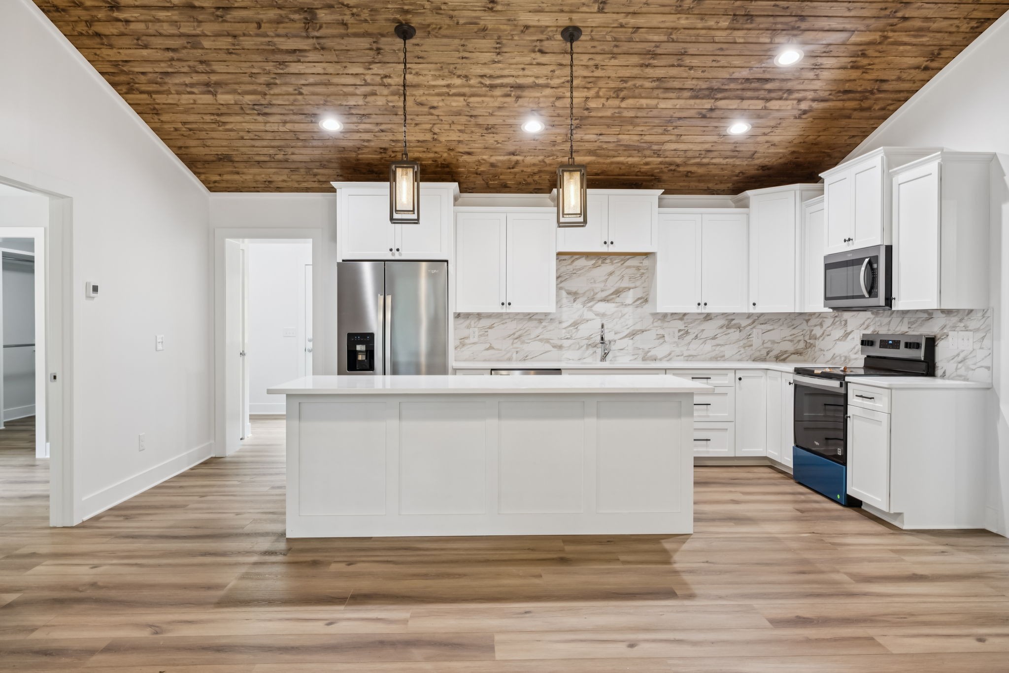 2143 Blue Springs Rd