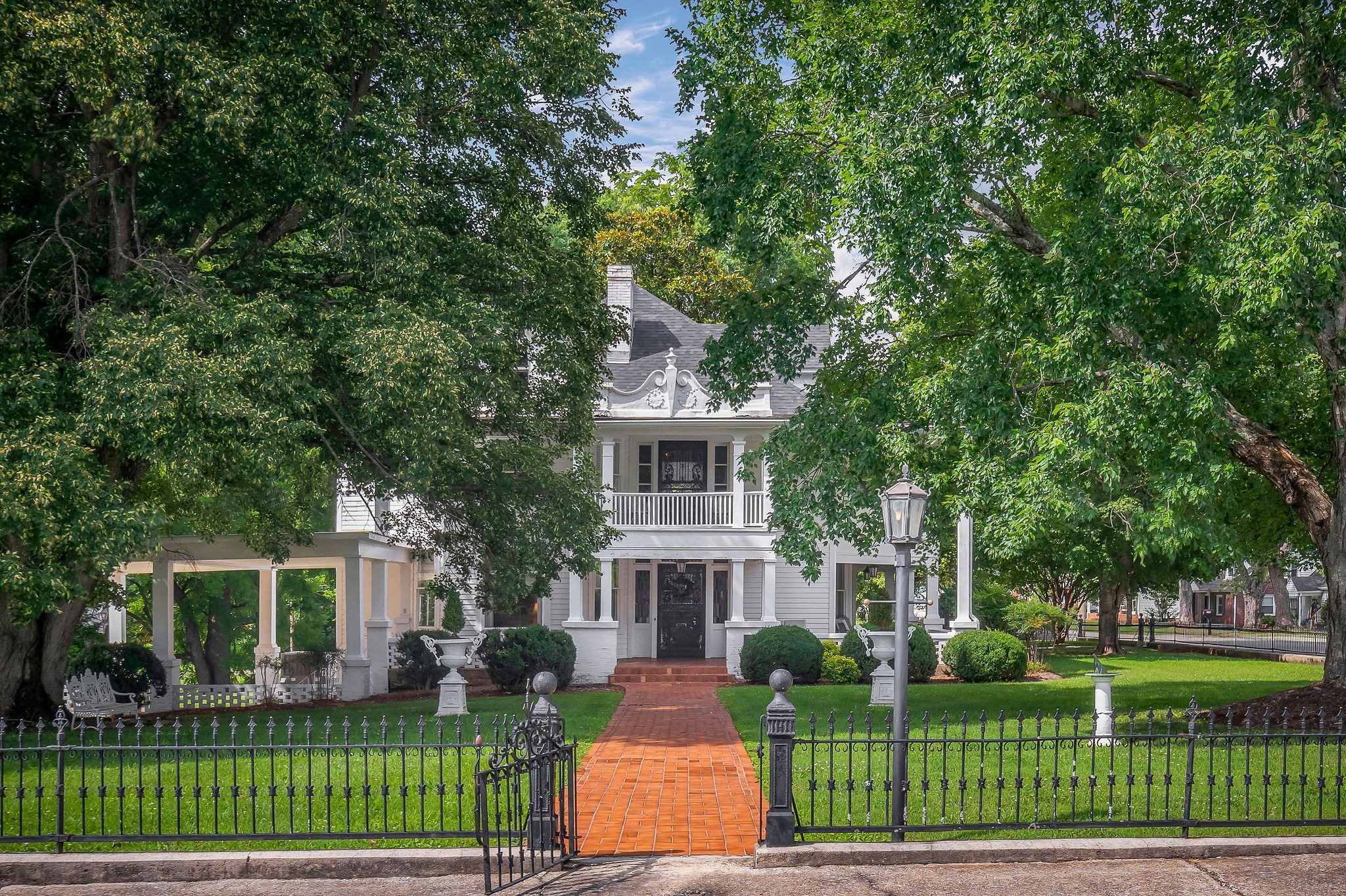 105 N Church St