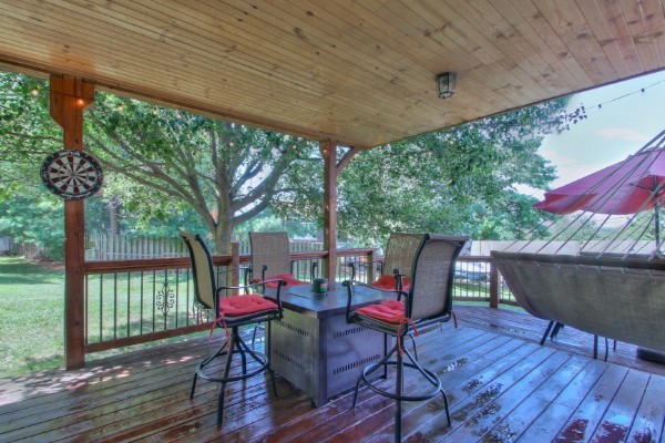 1734 Dryden Dr