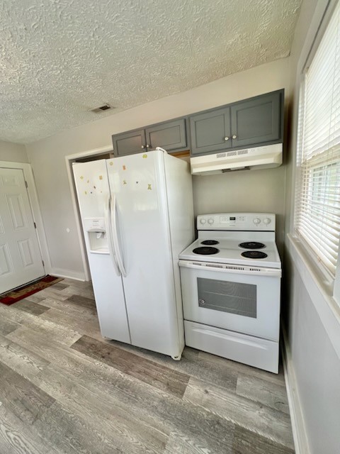 313 W High St