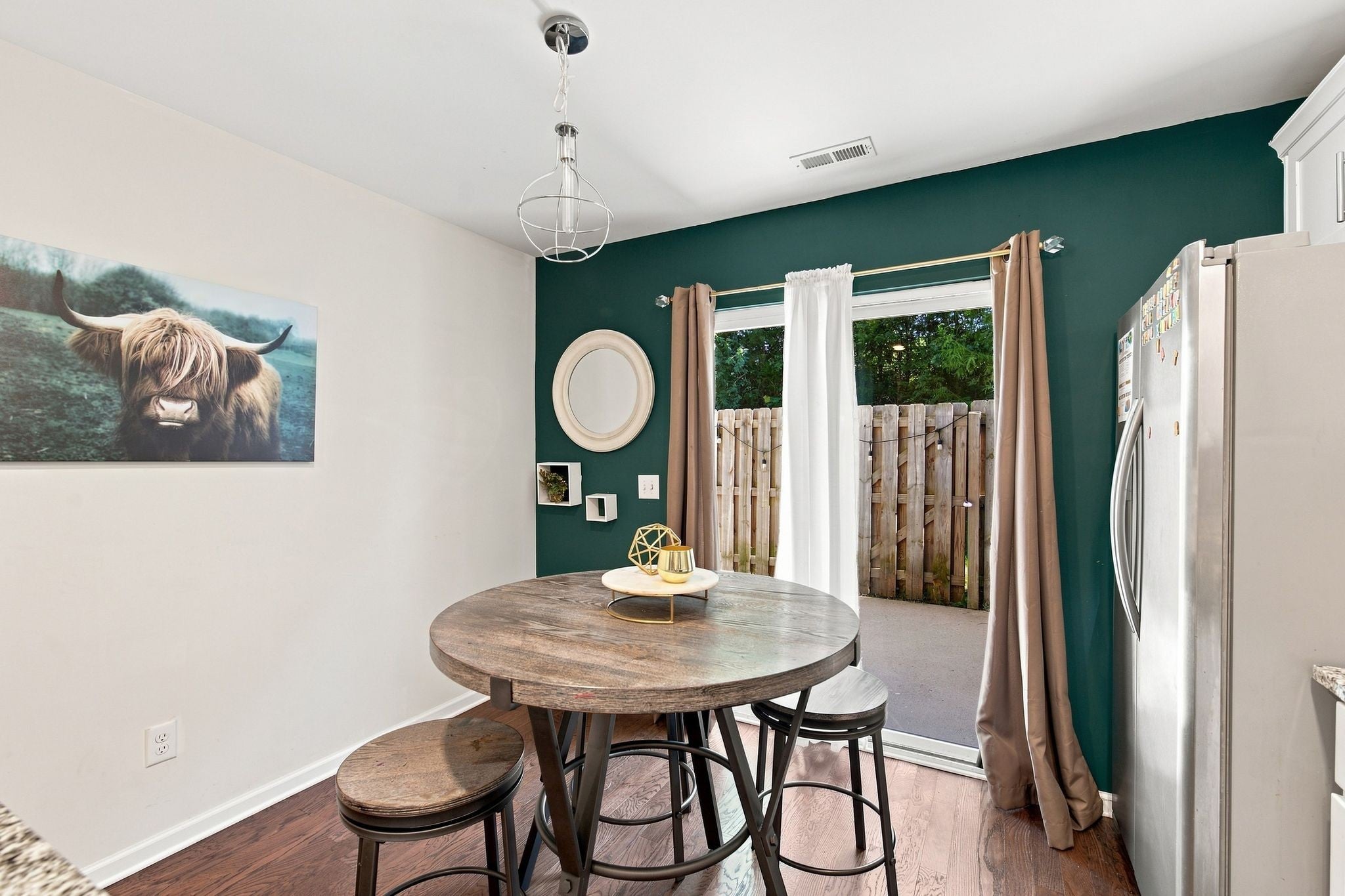 5520 Hamilton Cir