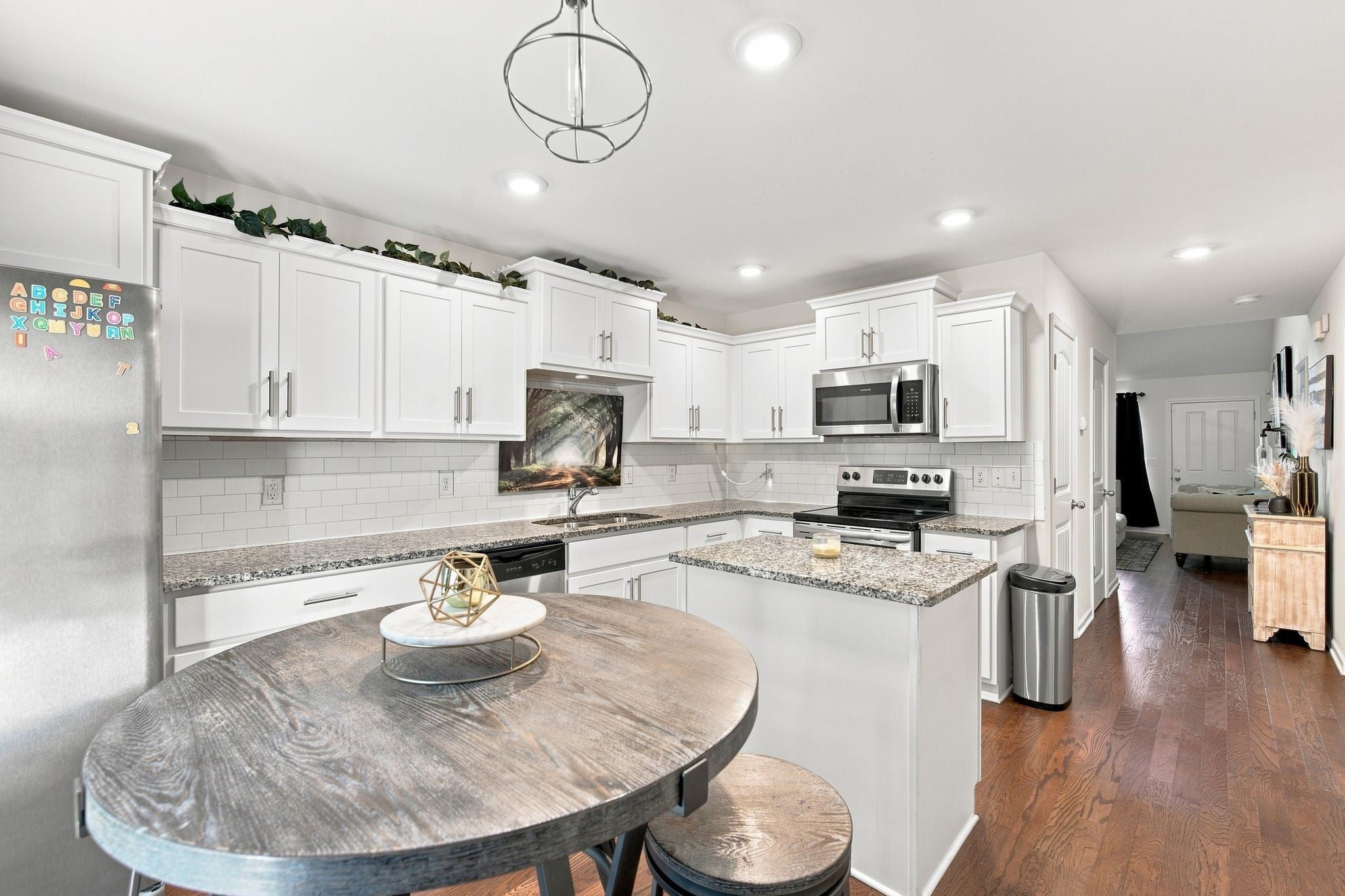 5520 Hamilton Cir