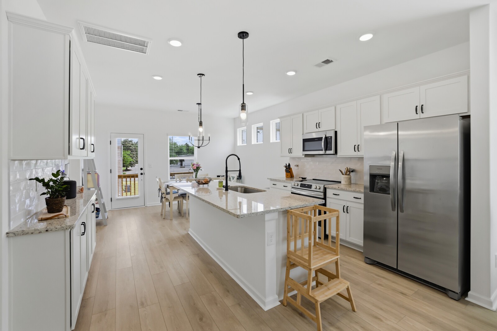 132 Rosebush Ln