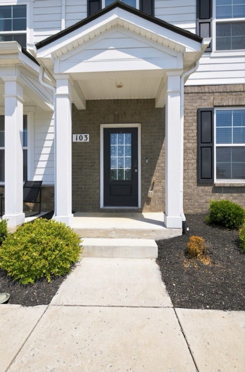 Photo of 103 Grayson Circle, Chapel Hill, TN 37034 (MLS # 3513438)