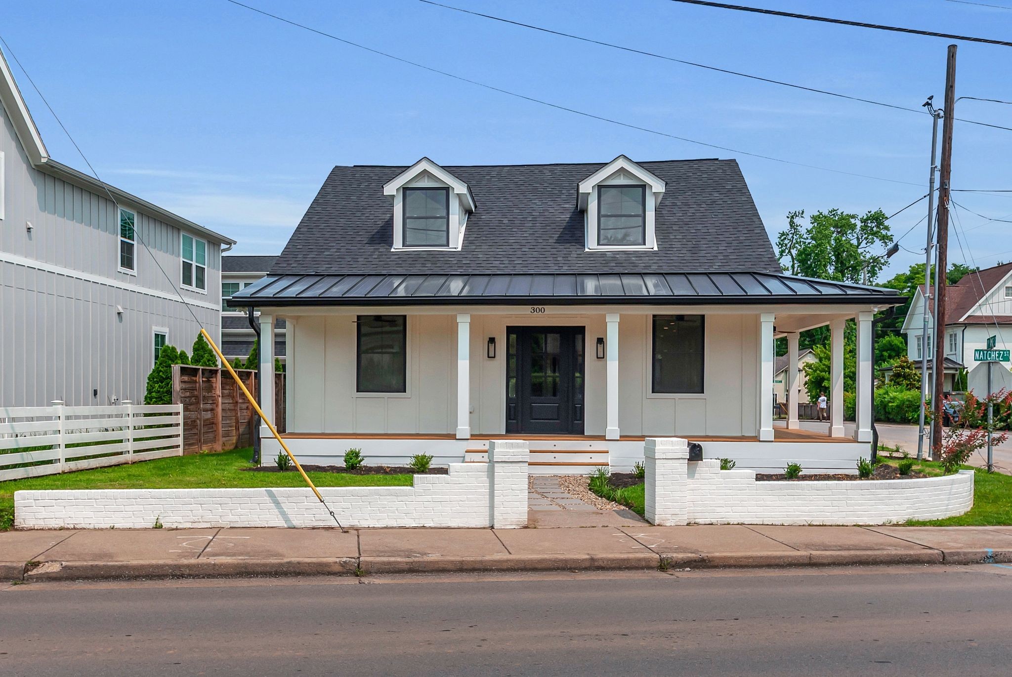 300 Natchez St