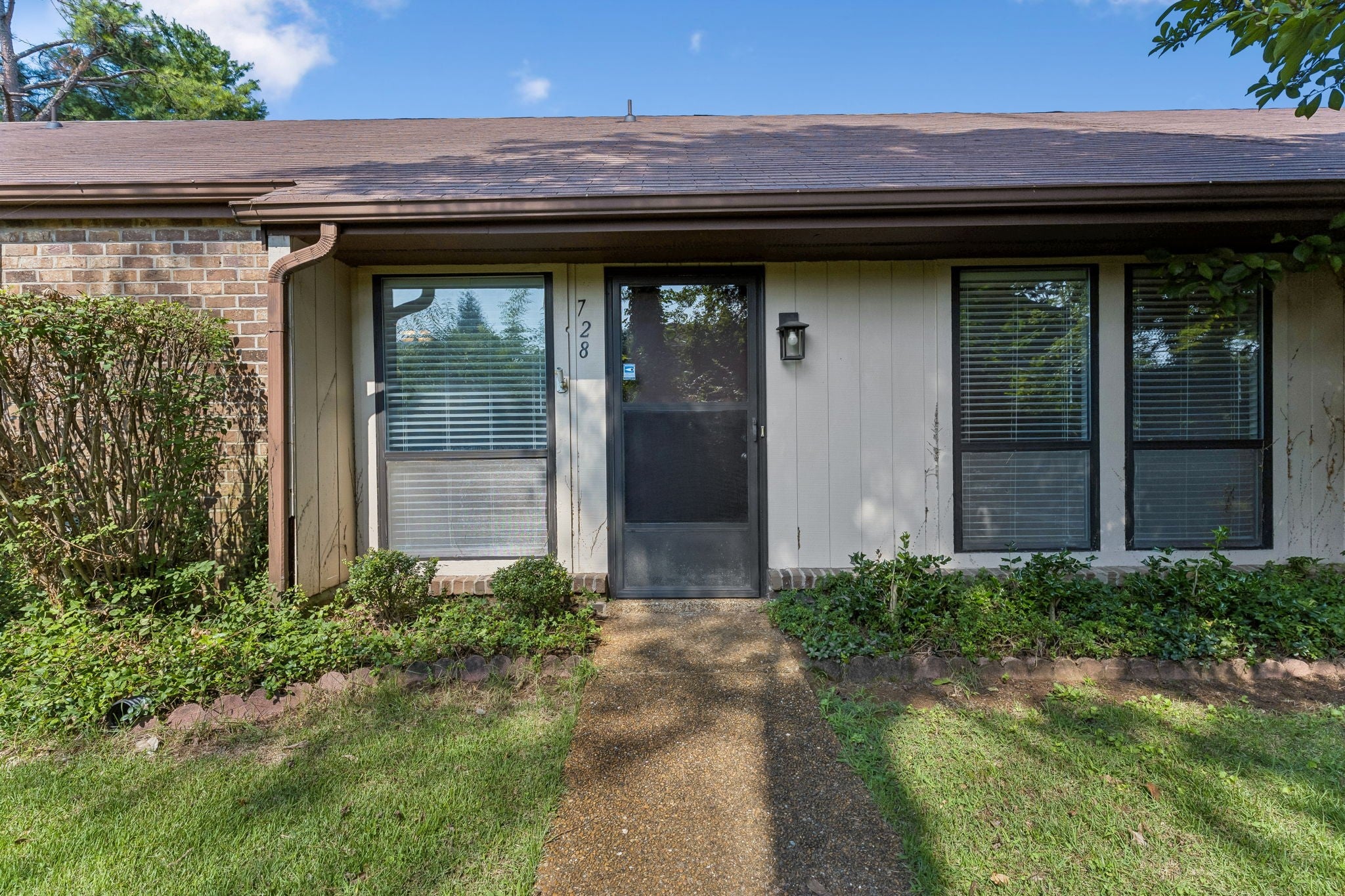 728 Blue Brick Pl
