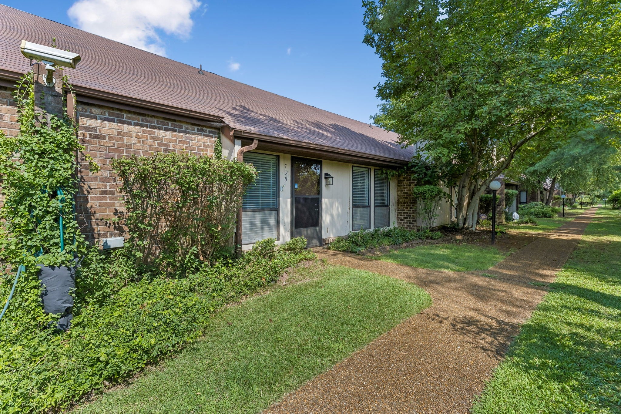728 Blue Brick Pl
