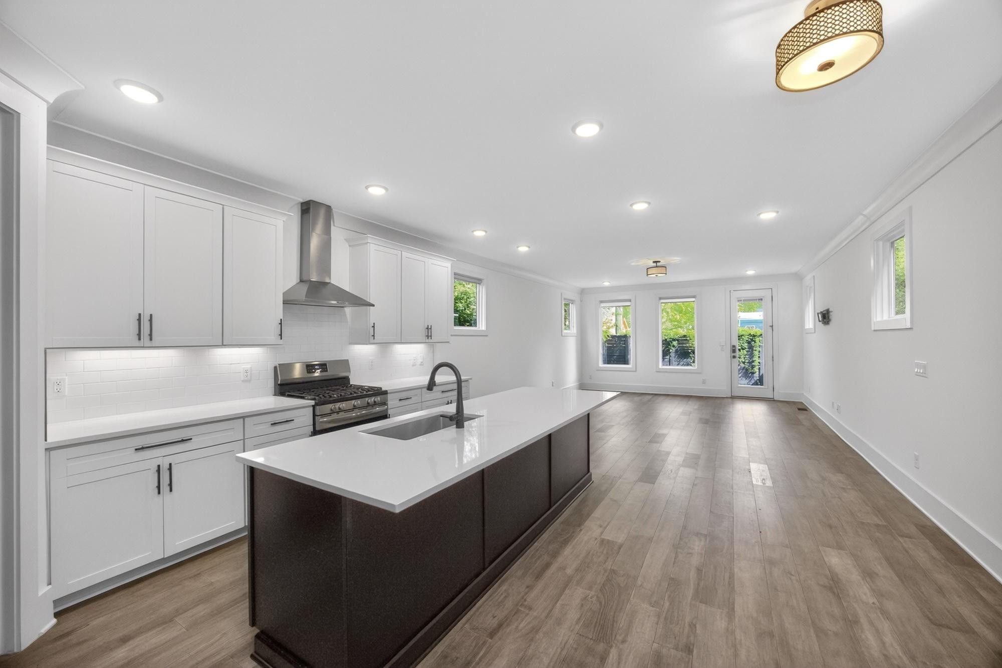 217 Eastmoreland St A