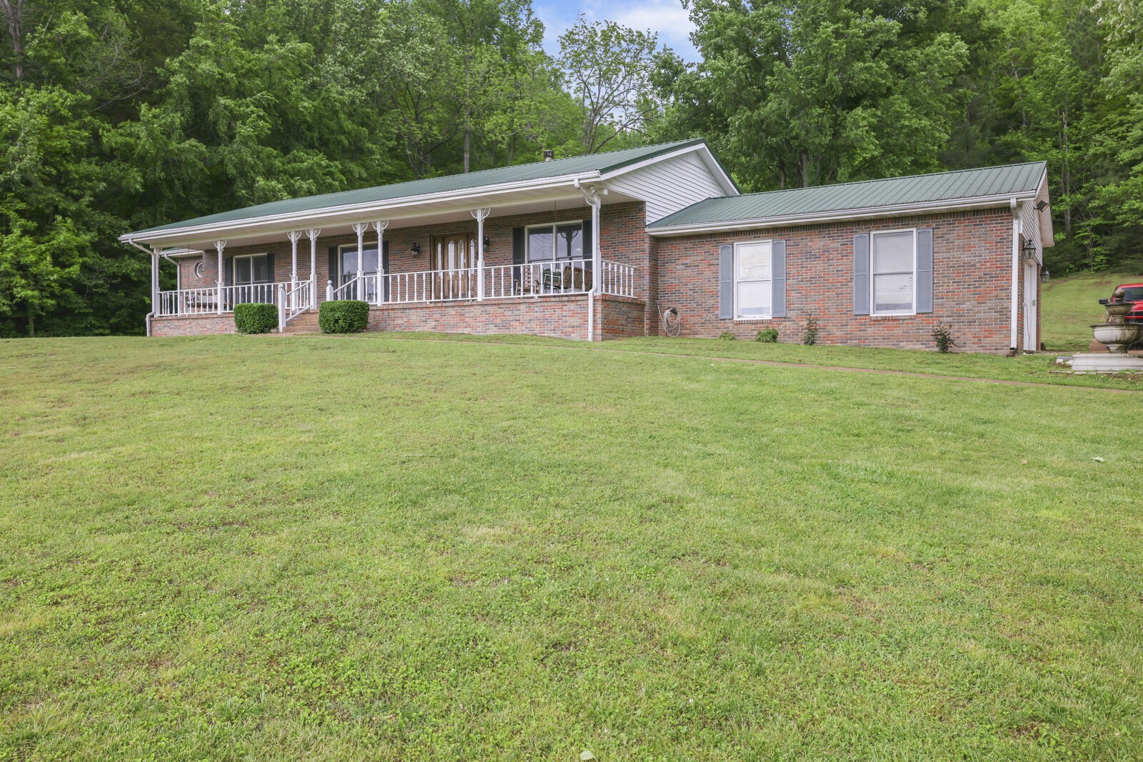 6268 Highway 100 W