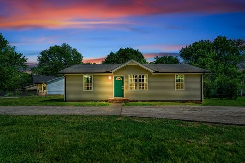 222 Mark Spitz Dr, Clarksville, TN 37042 - MLS#: 2865395