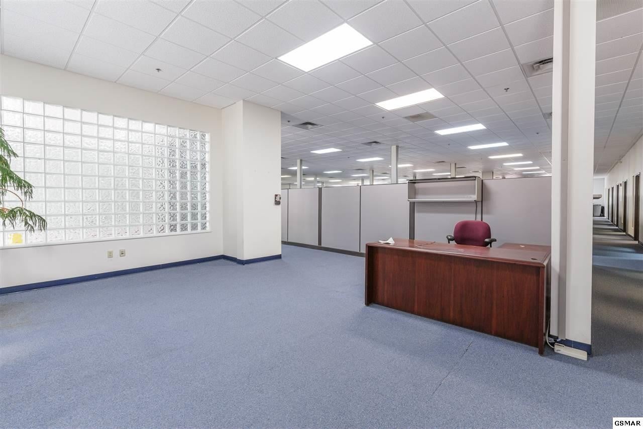 115 Broadway Avenue