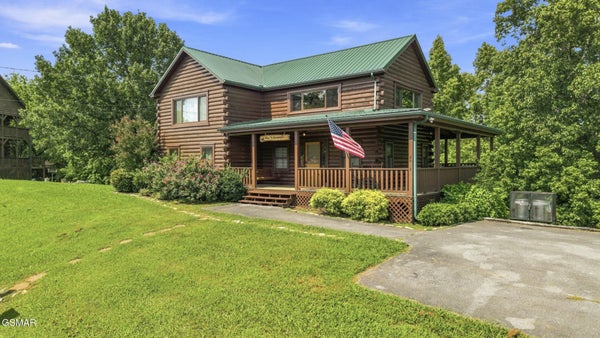 2043 OAKMONT DR, SEVIERVILLE, TN 37876 - Image 7d2f4da491367980c858bbfed98f9549/3907521880