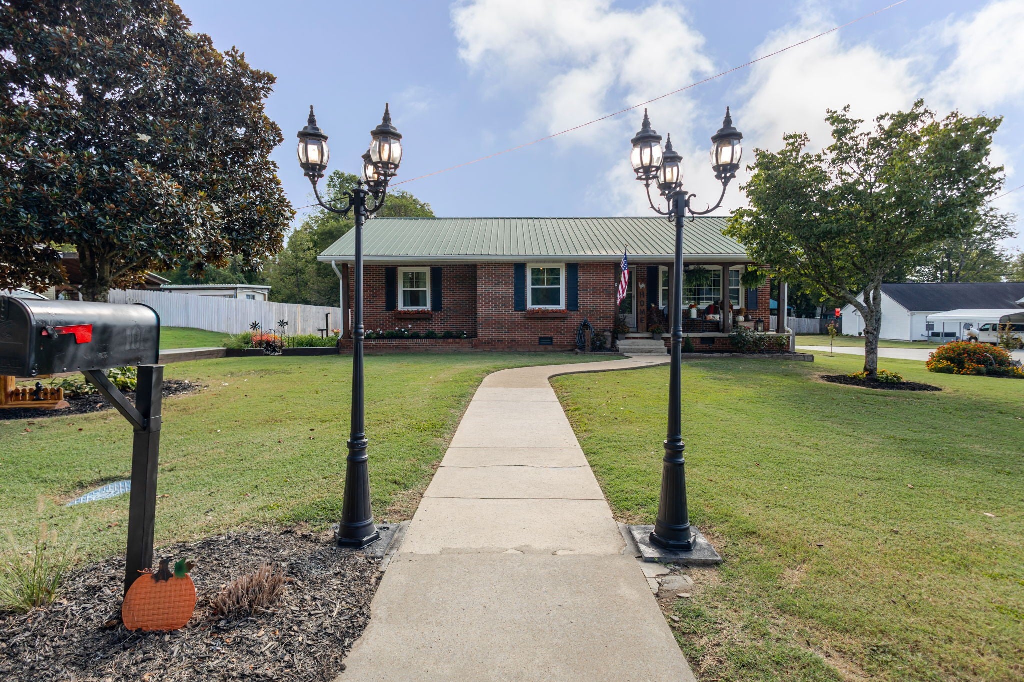 106 High St