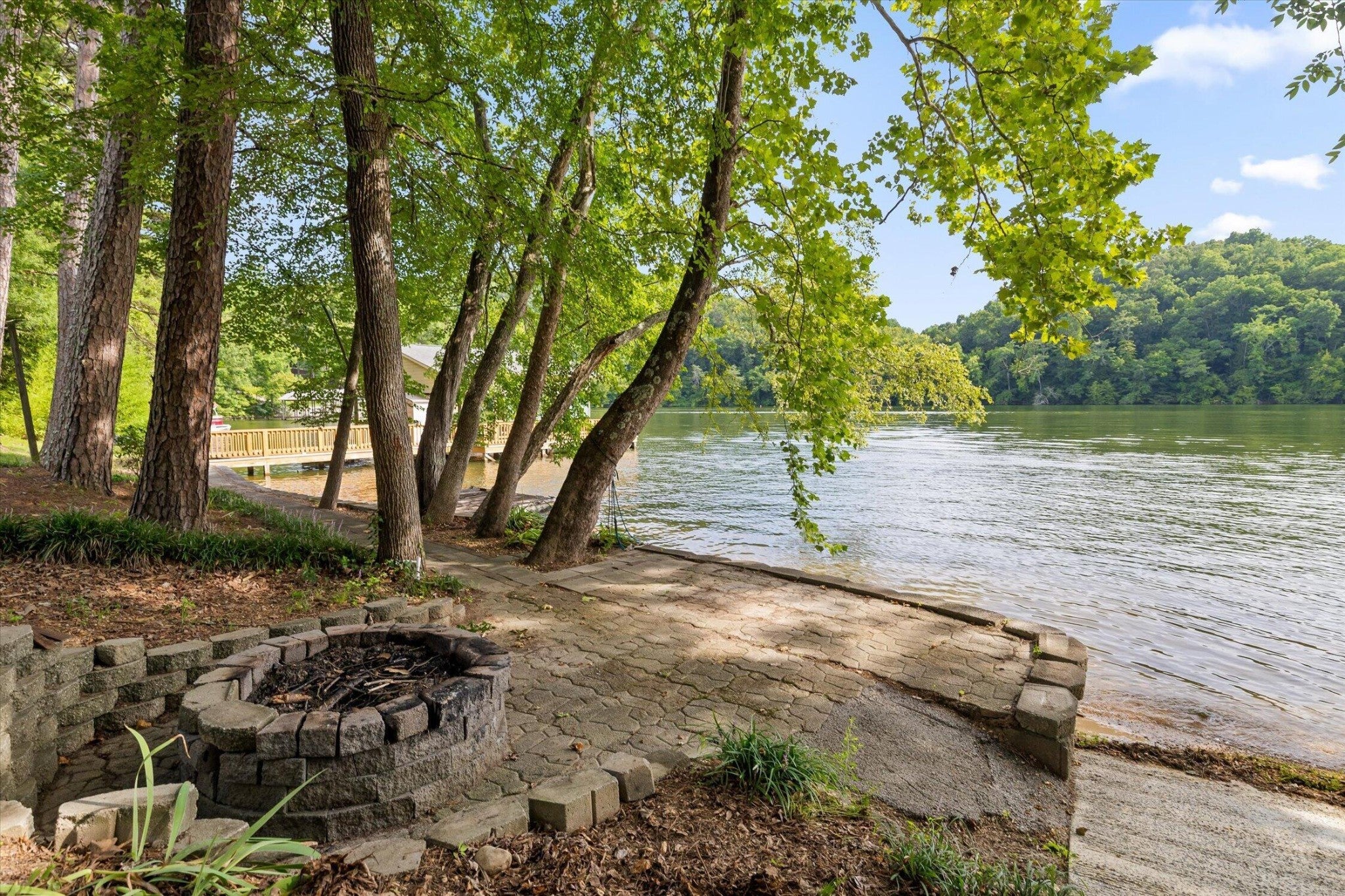 581 Pine Hollow Road