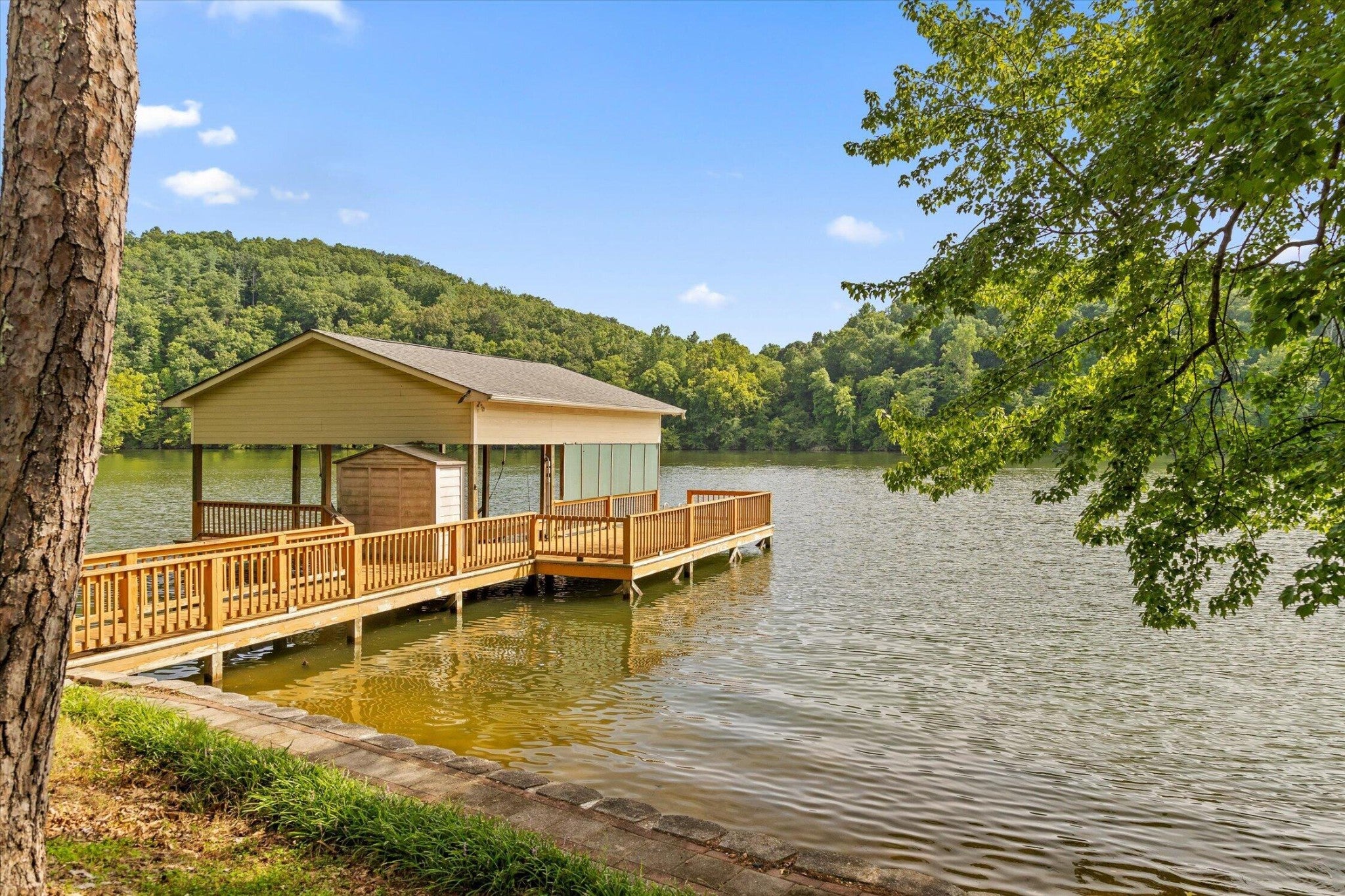 581 Pine Hollow Road
