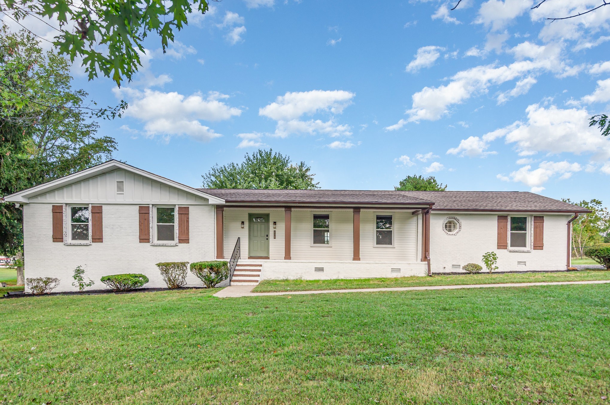 231 S Palmers Chapel Rd