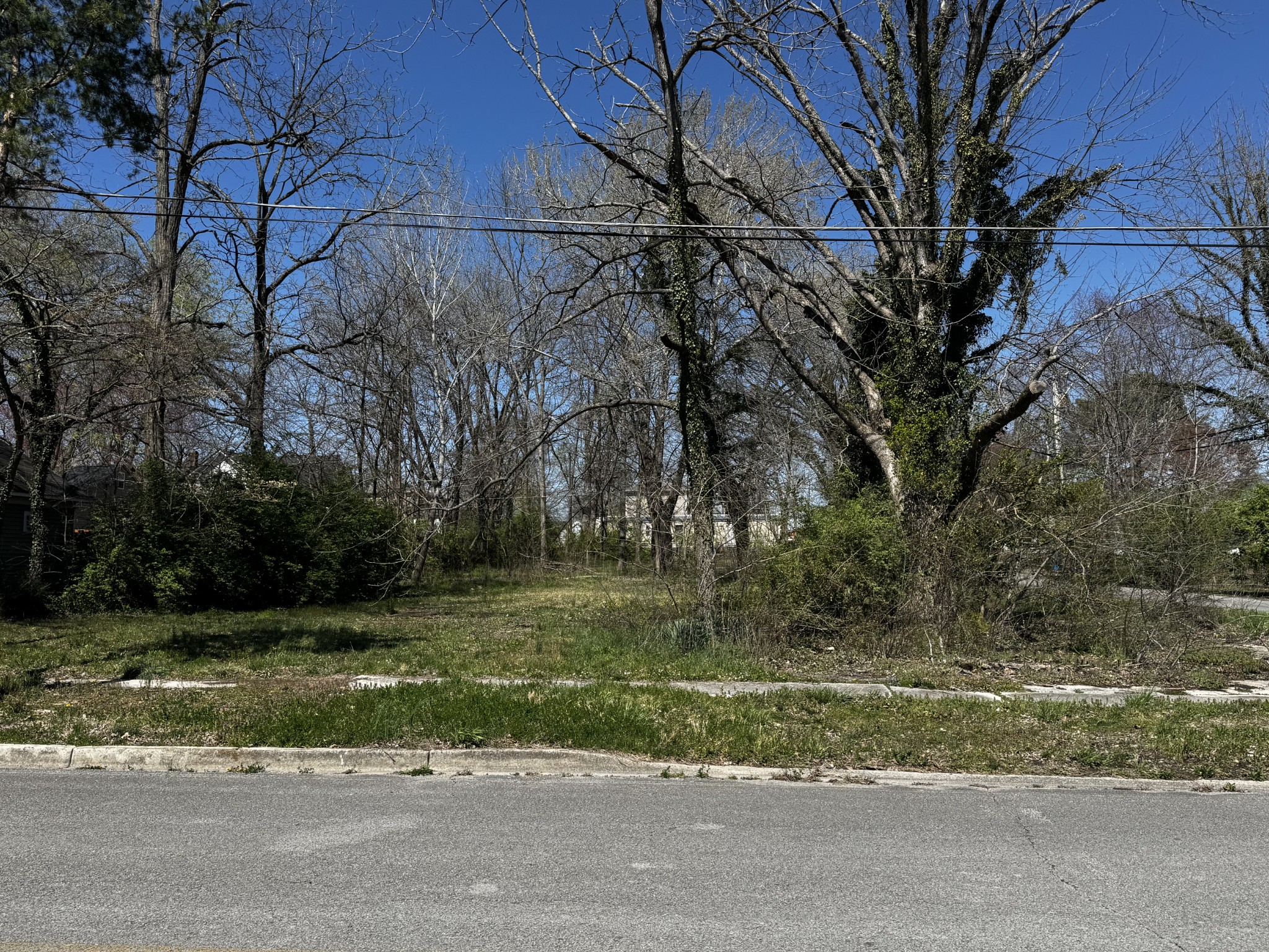 208 W Decherd Street