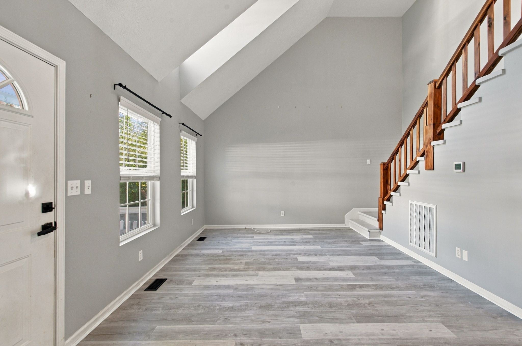 921 Jordan Cir