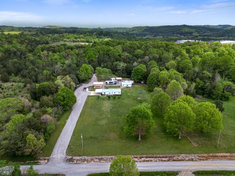 1172 Craig Moore Rd Lewisburg TN 37091