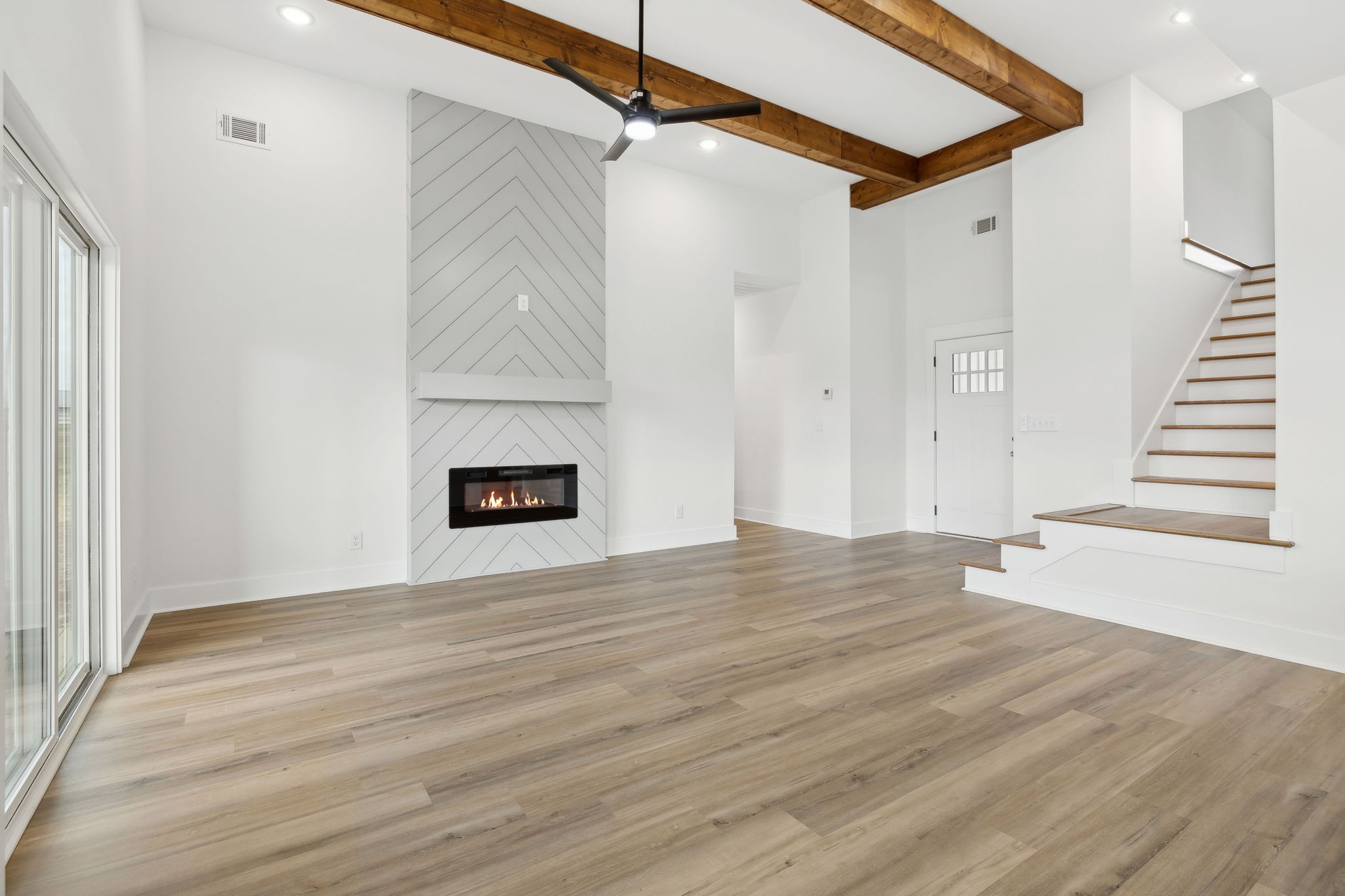 4411 Benson Rd