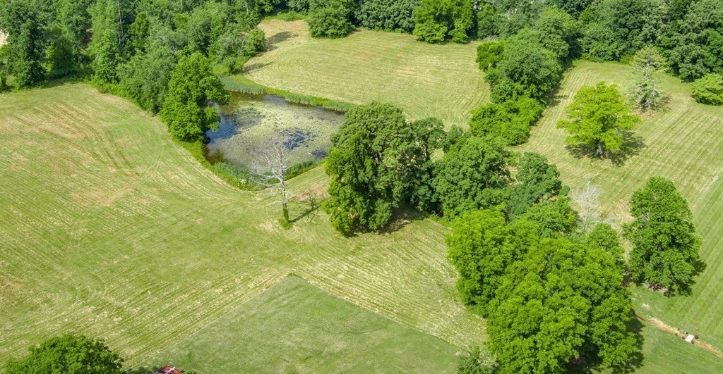 2390 Bowser Rd