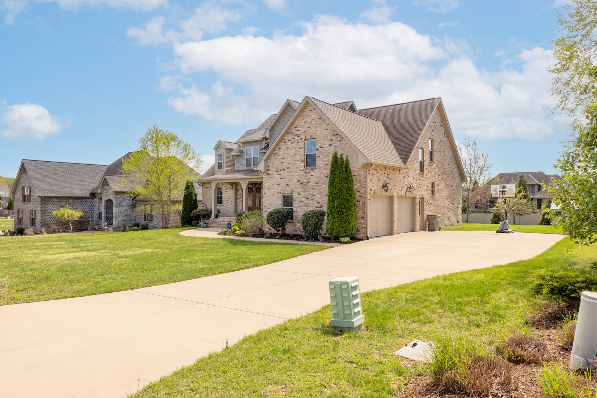 1114 Kacie Dr