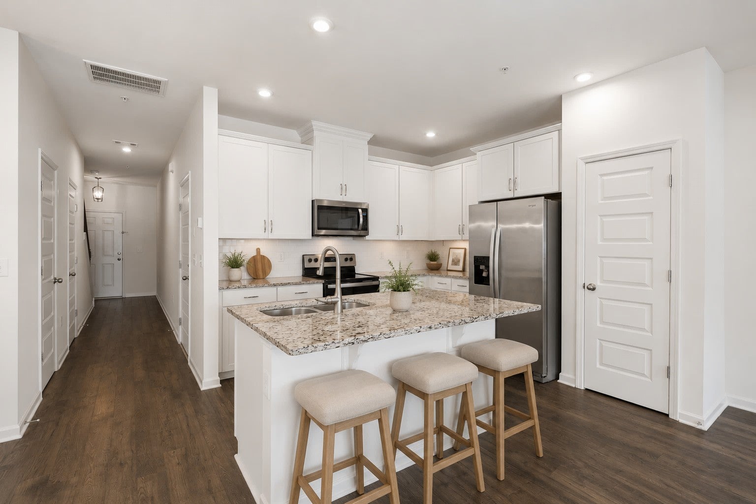 3308 Deerchase Cir