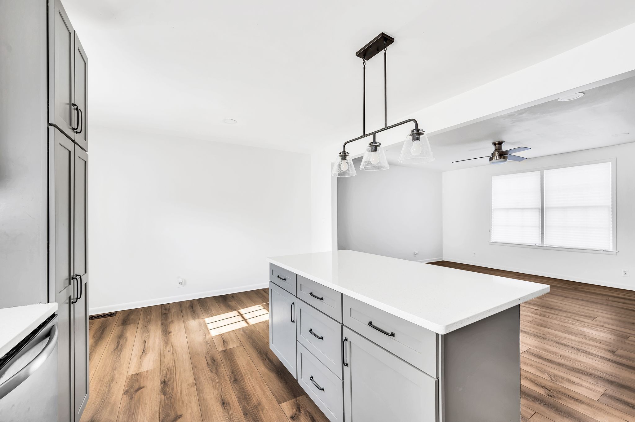 Nashville, Tennessee 37218, United States, 5 Bedrooms Bedrooms, ,2 BathroomsBathrooms,Residential,Active,21099