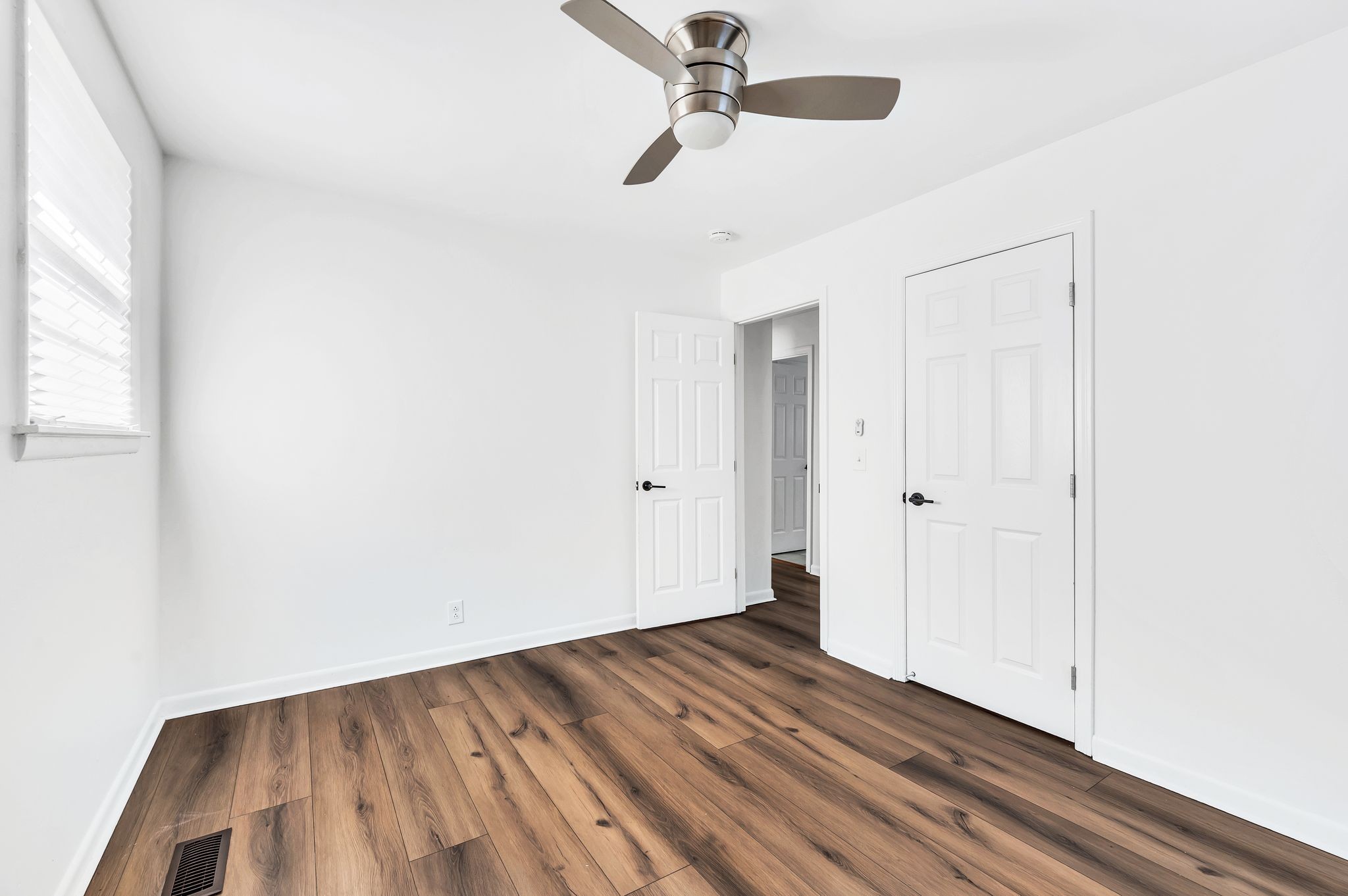 Nashville, Tennessee 37218, United States, 5 Bedrooms Bedrooms, ,2 BathroomsBathrooms,Residential,Active,21099