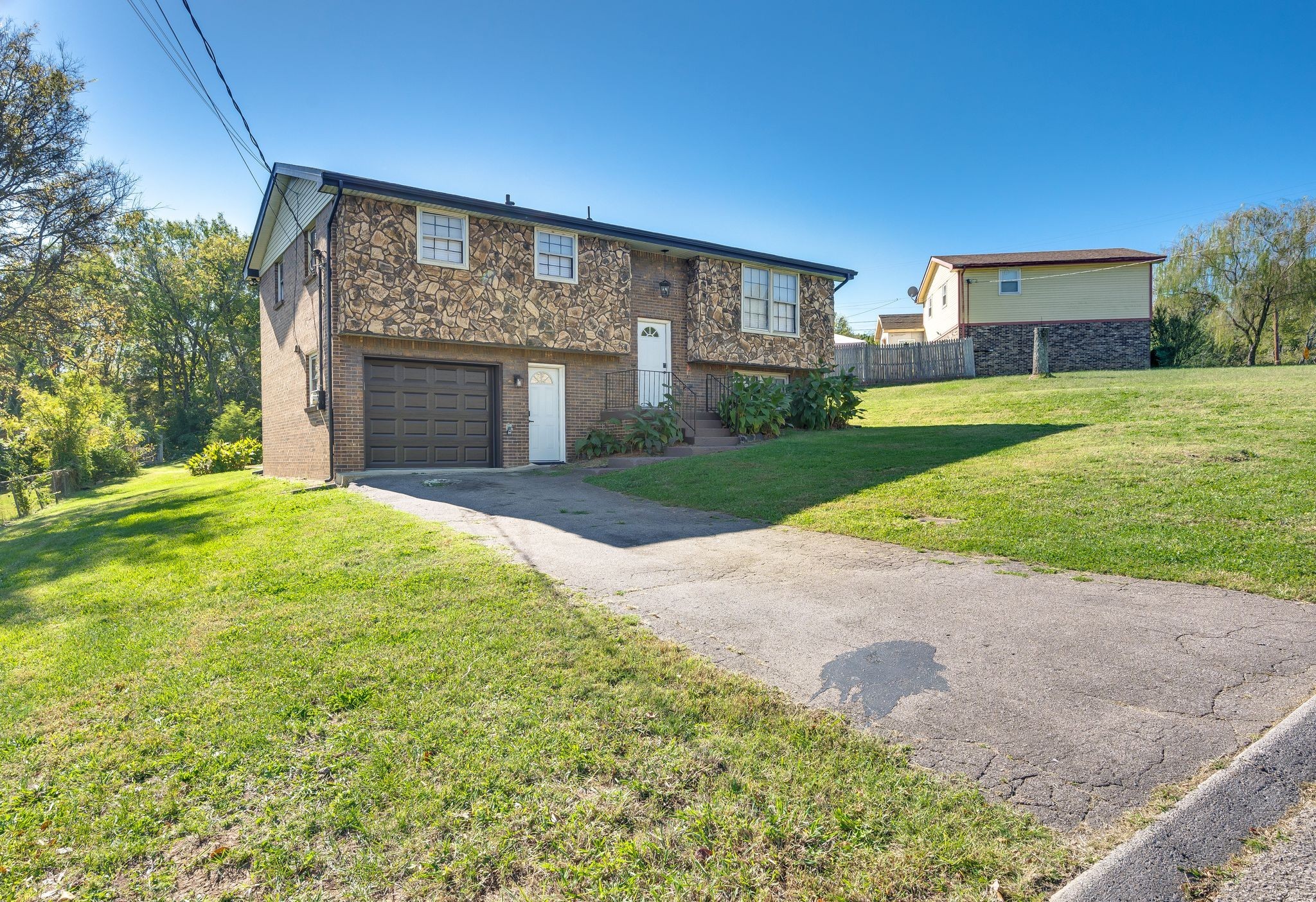 Nashville, Tennessee 37218, United States, 5 Bedrooms Bedrooms, ,2 BathroomsBathrooms,Residential,Active,21099