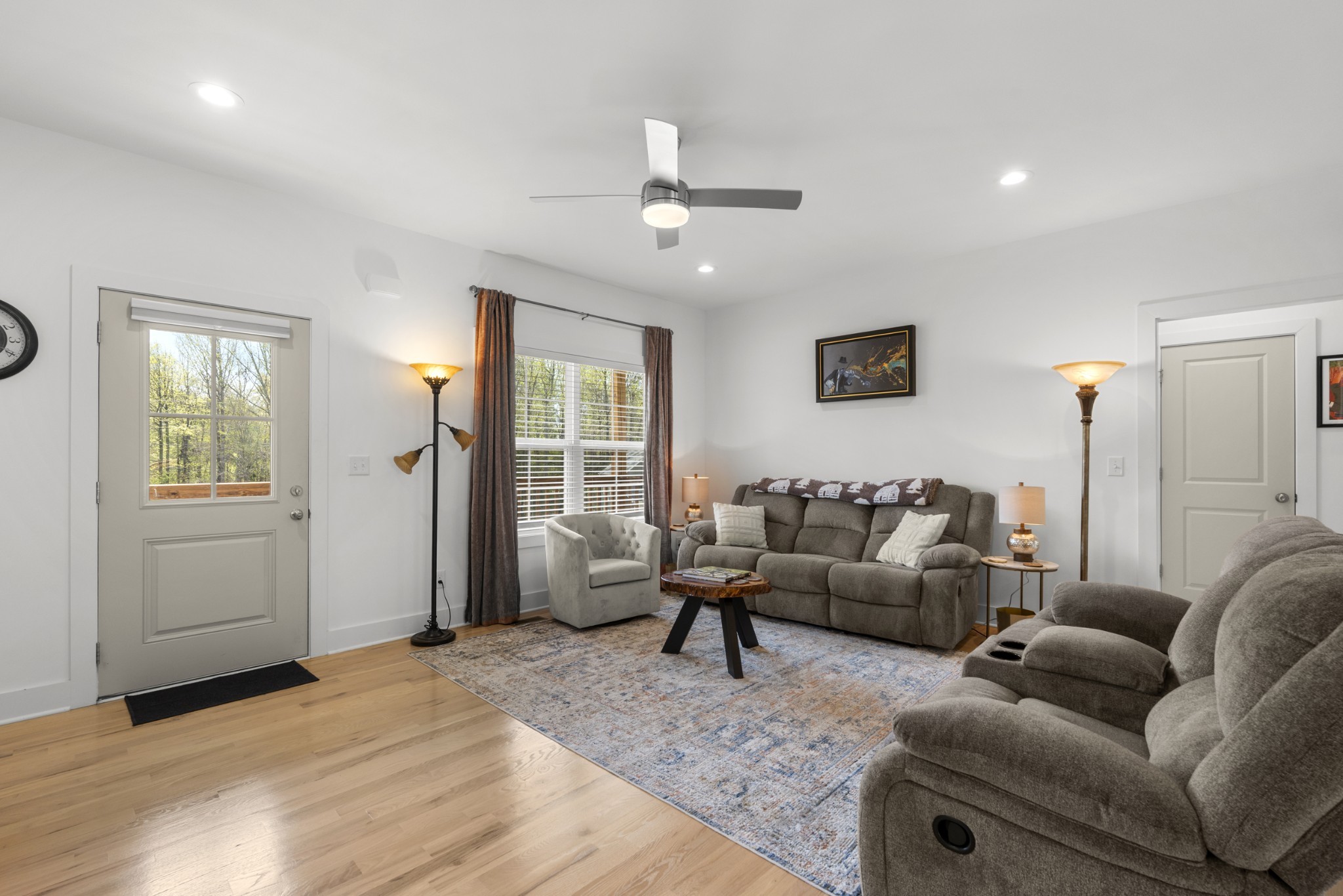 521 Lewis Ln