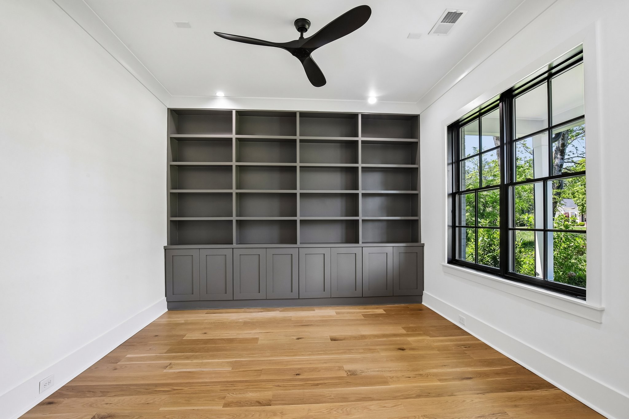 5205 Williamsburg Rd